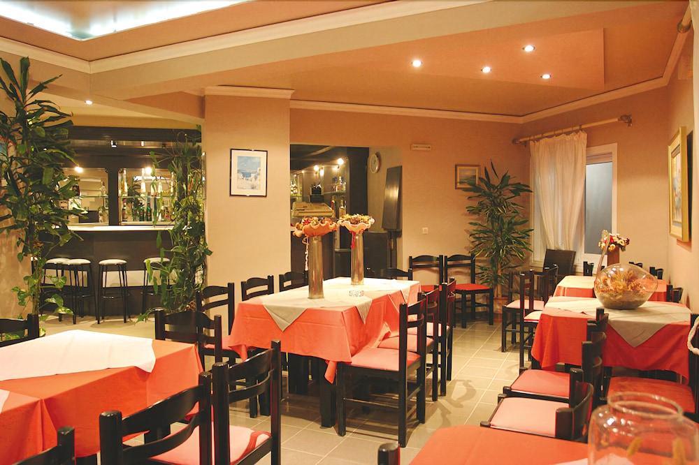 Hotel Koukouras Stalós Dış mekan fotoğraf