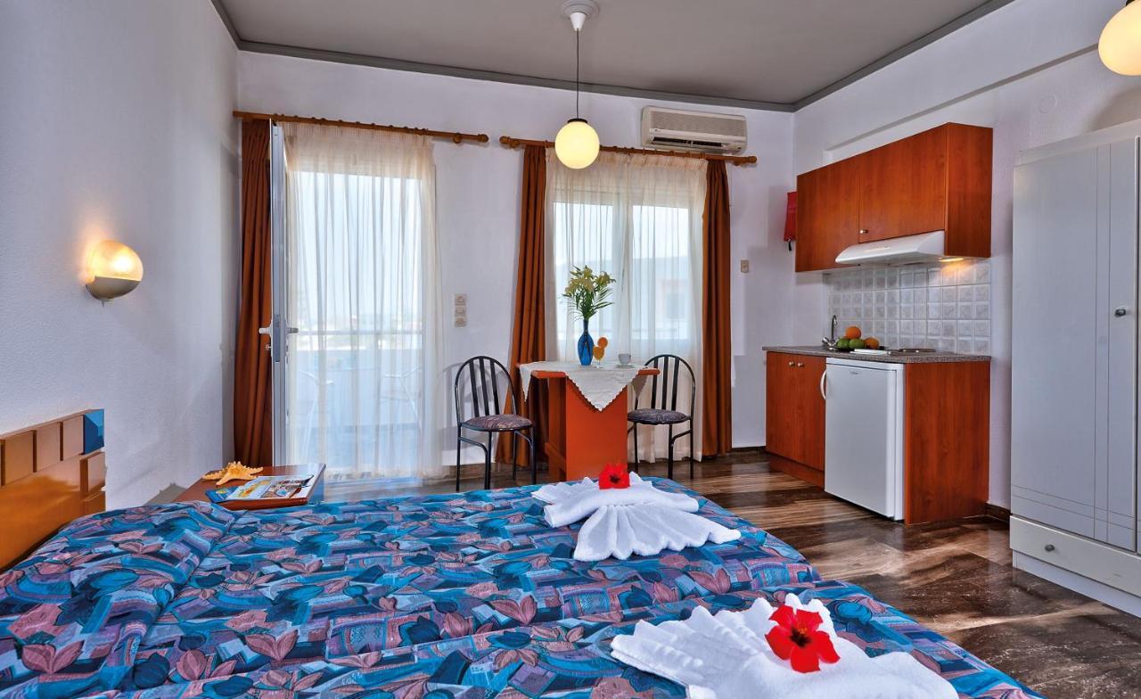 Hotel Koukouras Stalós Dış mekan fotoğraf