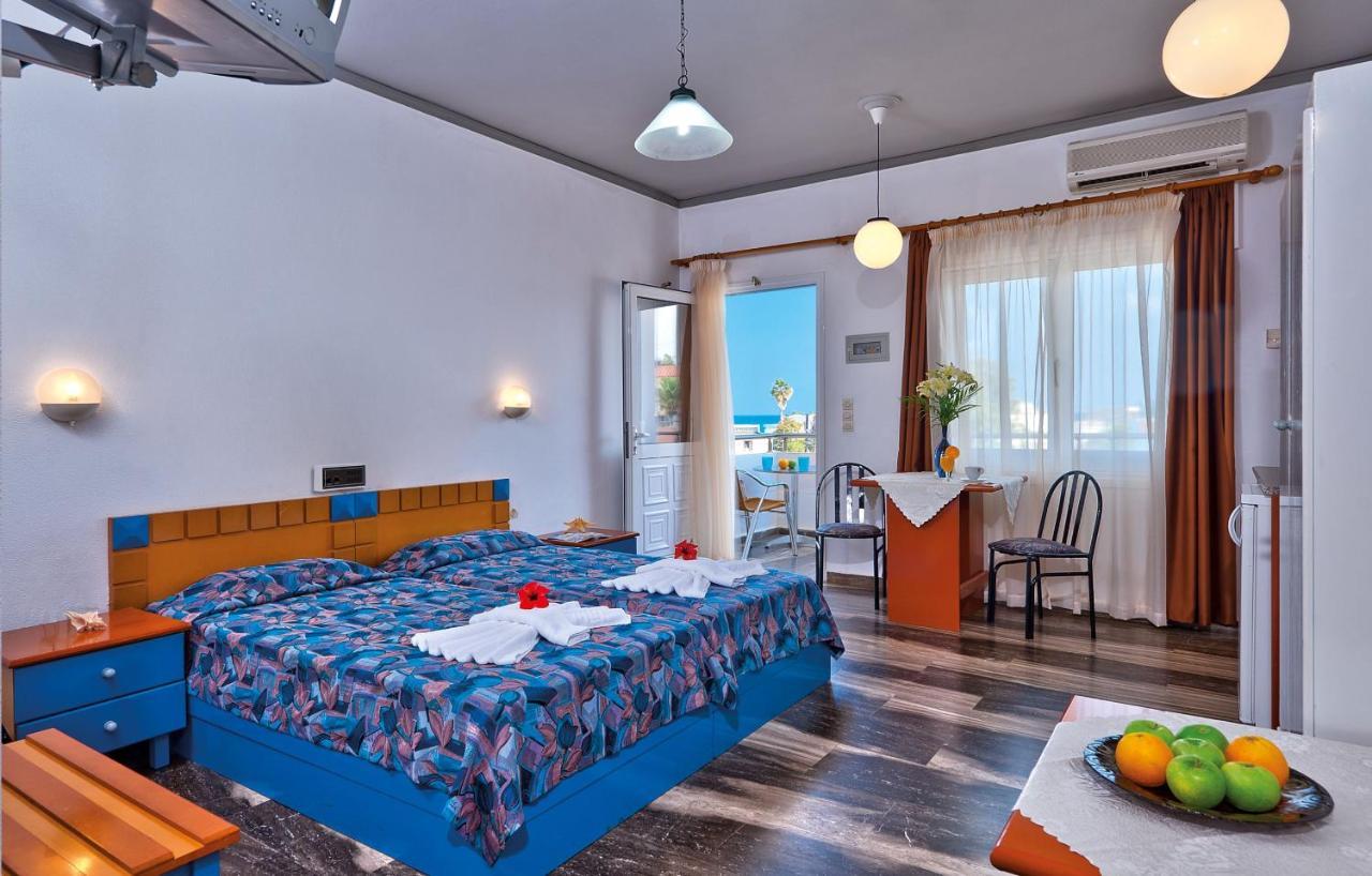 Hotel Koukouras Stalós Dış mekan fotoğraf