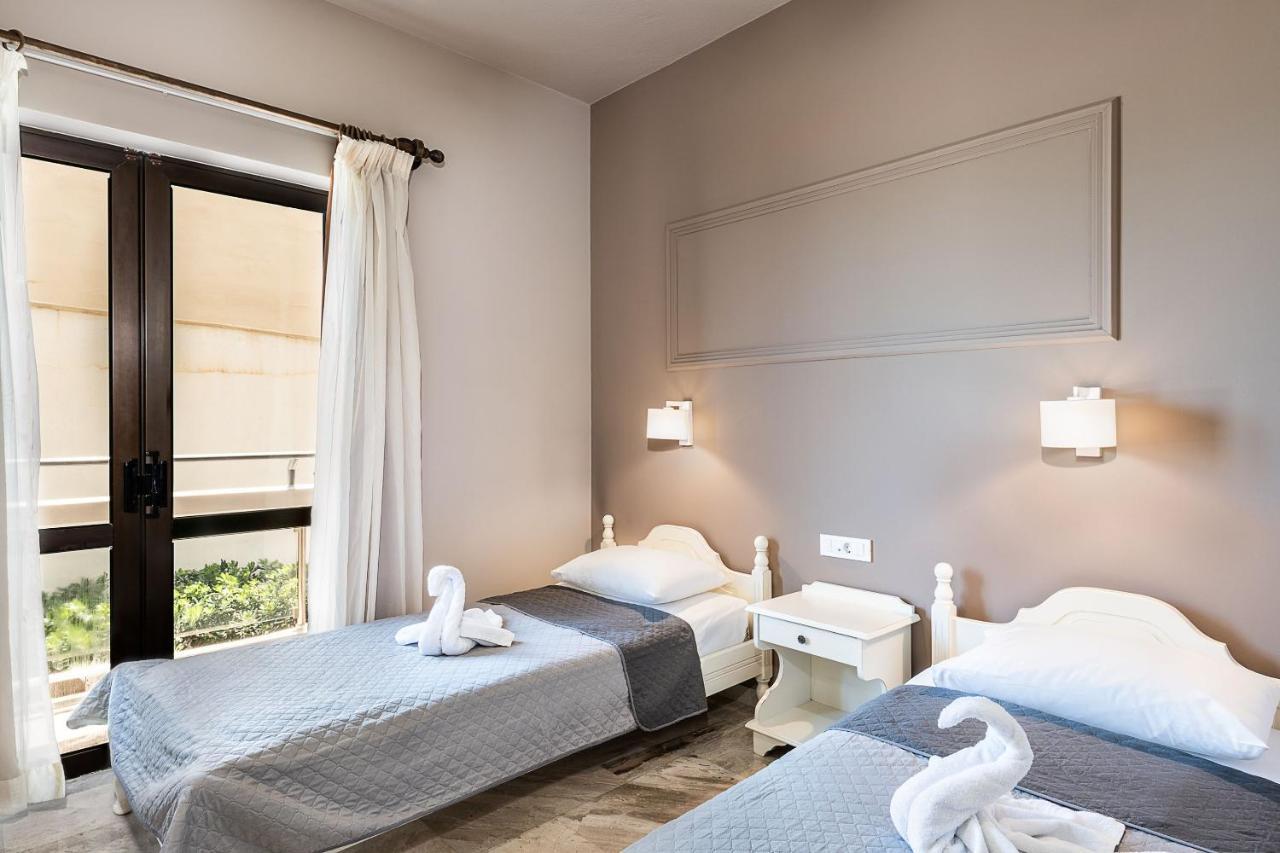 Hotel Koukouras Stalós Dış mekan fotoğraf