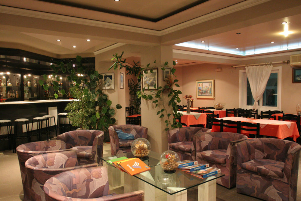 Hotel Koukouras Stalós Dış mekan fotoğraf