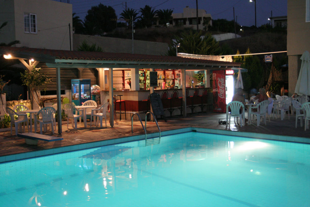 Hotel Koukouras Stalós Dış mekan fotoğraf