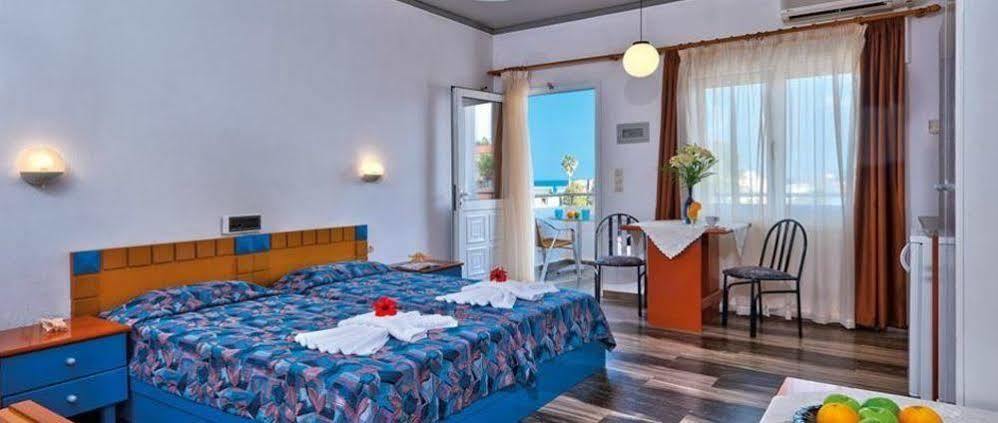 Hotel Koukouras Stalós Dış mekan fotoğraf